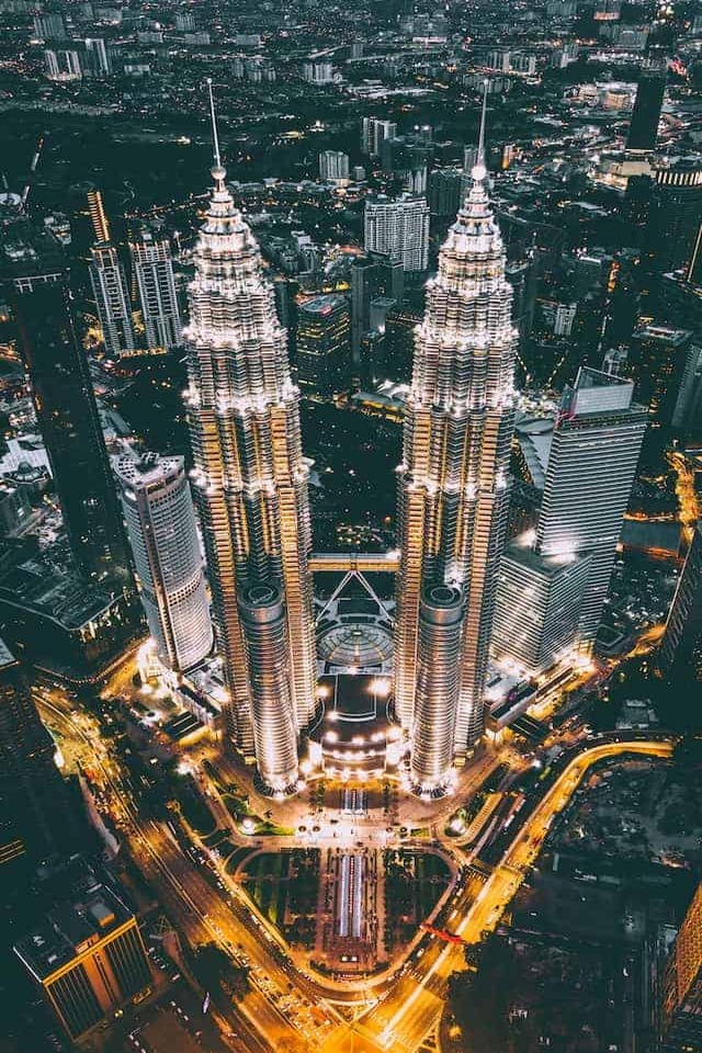 Kuala Lumpur, noche de torres, Malasia