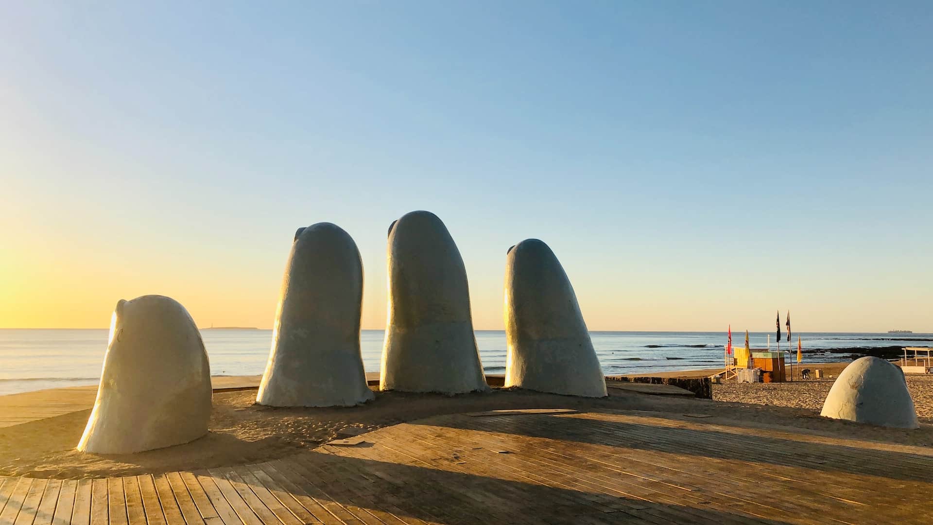 Skulptur La Mano de Punta del Este, Uruguay
