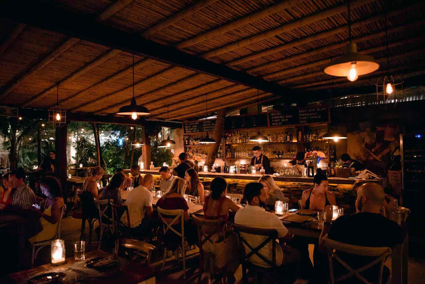 Aktivitäten in Tulum bei Nacht : Casa Banana Restaurant Tulum Mexiko