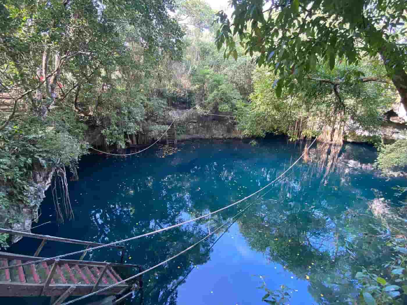 Cenote Verde Lucero Piscina
